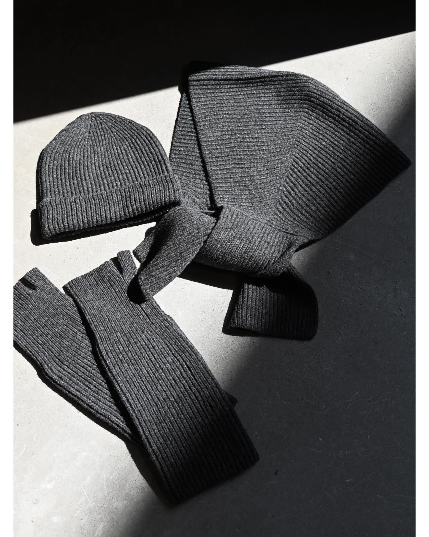 RIBBED KNIT WOOL ARM WARMERS 11414