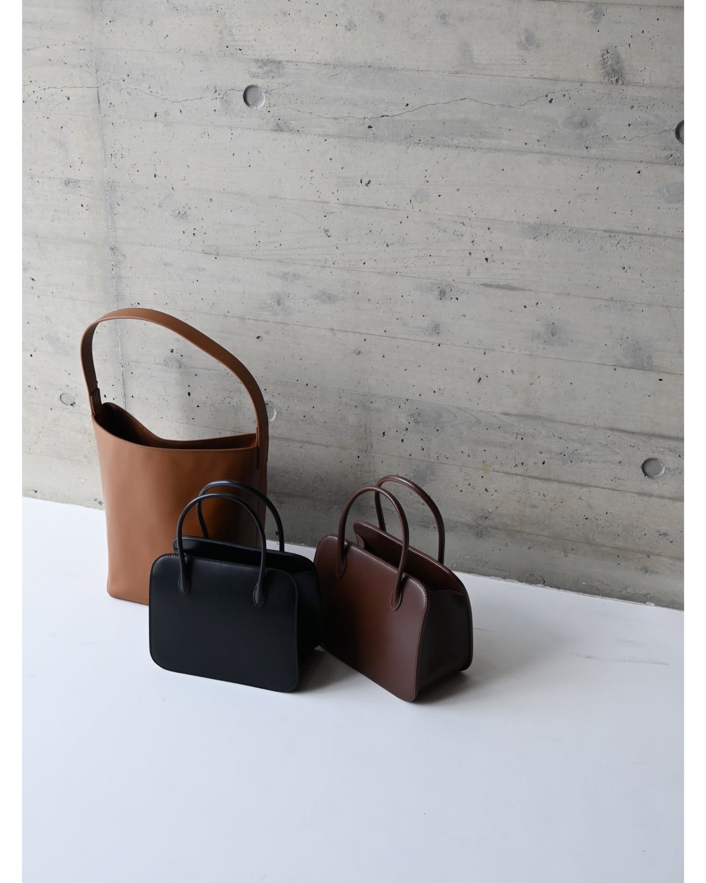 LEATHER TOTE BAG - S MADE BY AETA