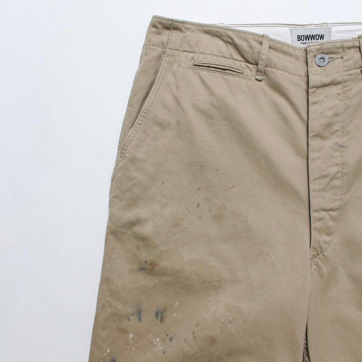41 KHAKI TROUSERS AGED