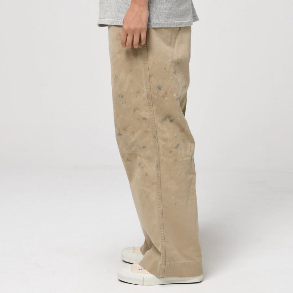 41 KHAKI TROUSERS AGED