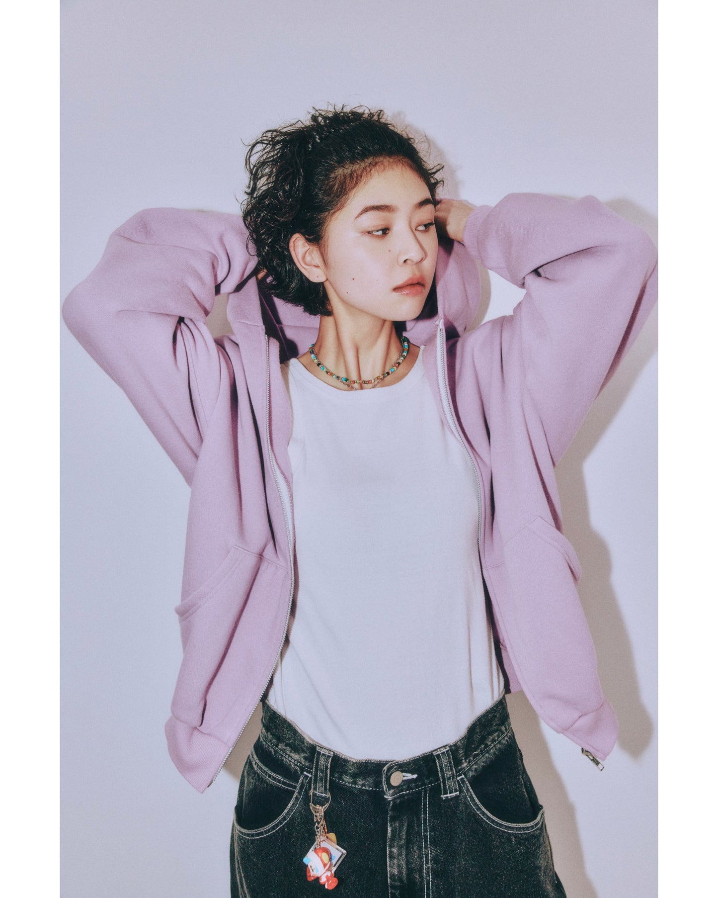 WHITE ZIP HOODIE