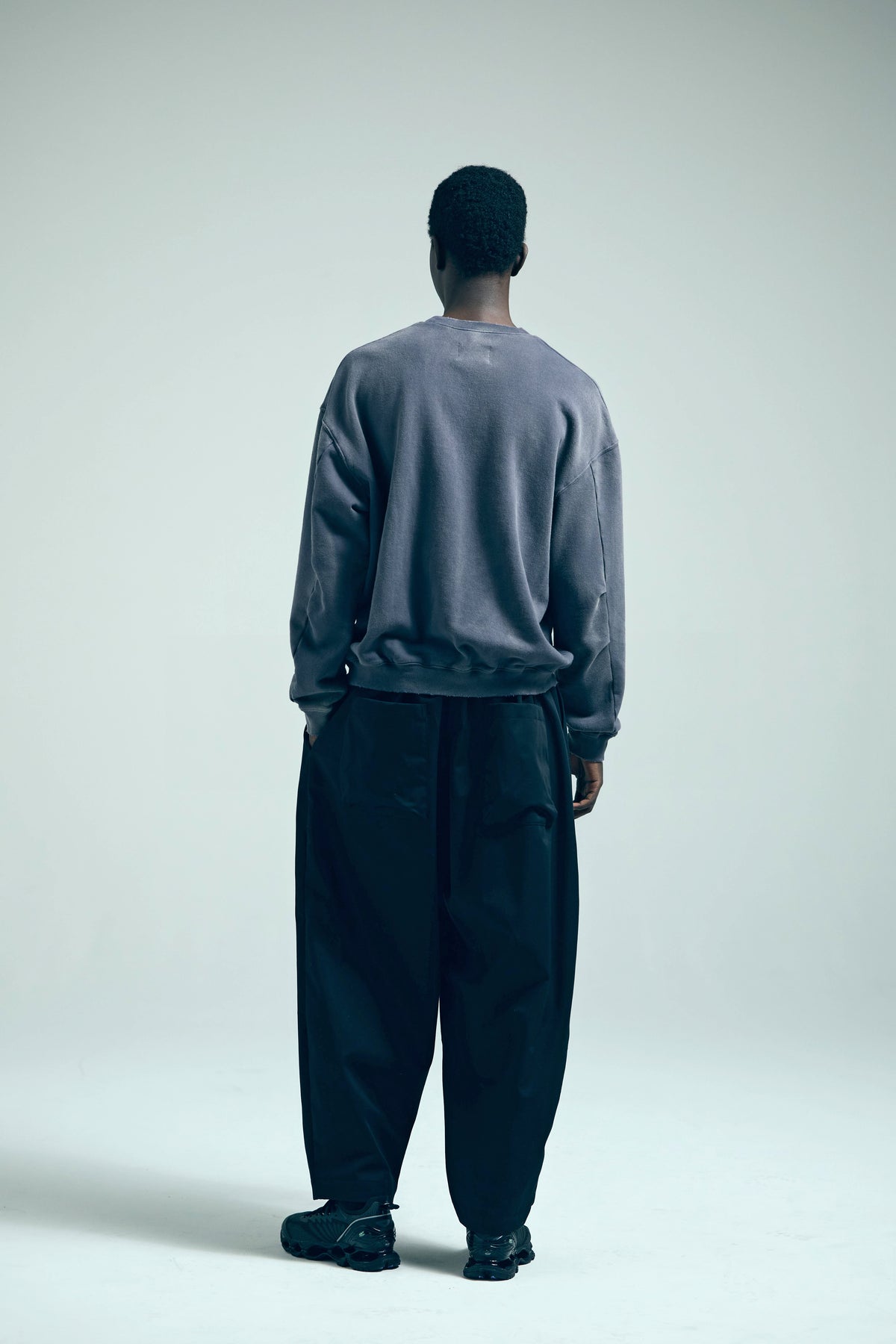FADED CREW SWEAT