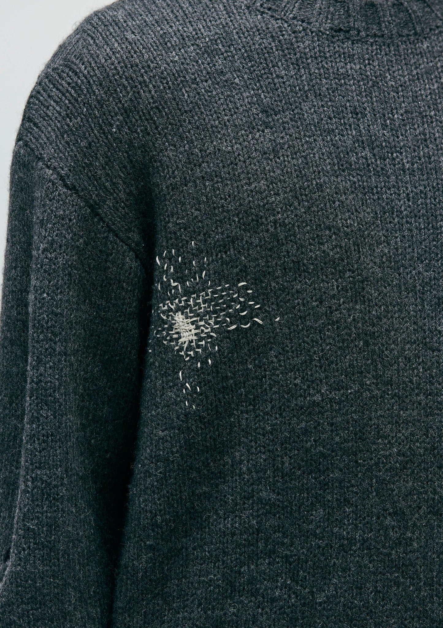 SAVAGE CREWNECK SWEATER