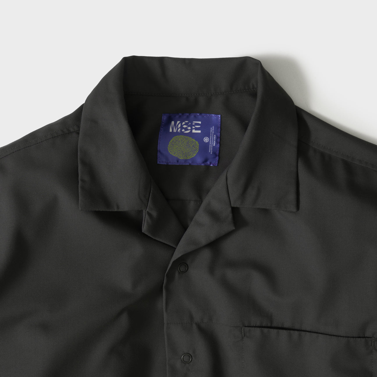 MONOLITH HALF SLEEVE SHIRT
