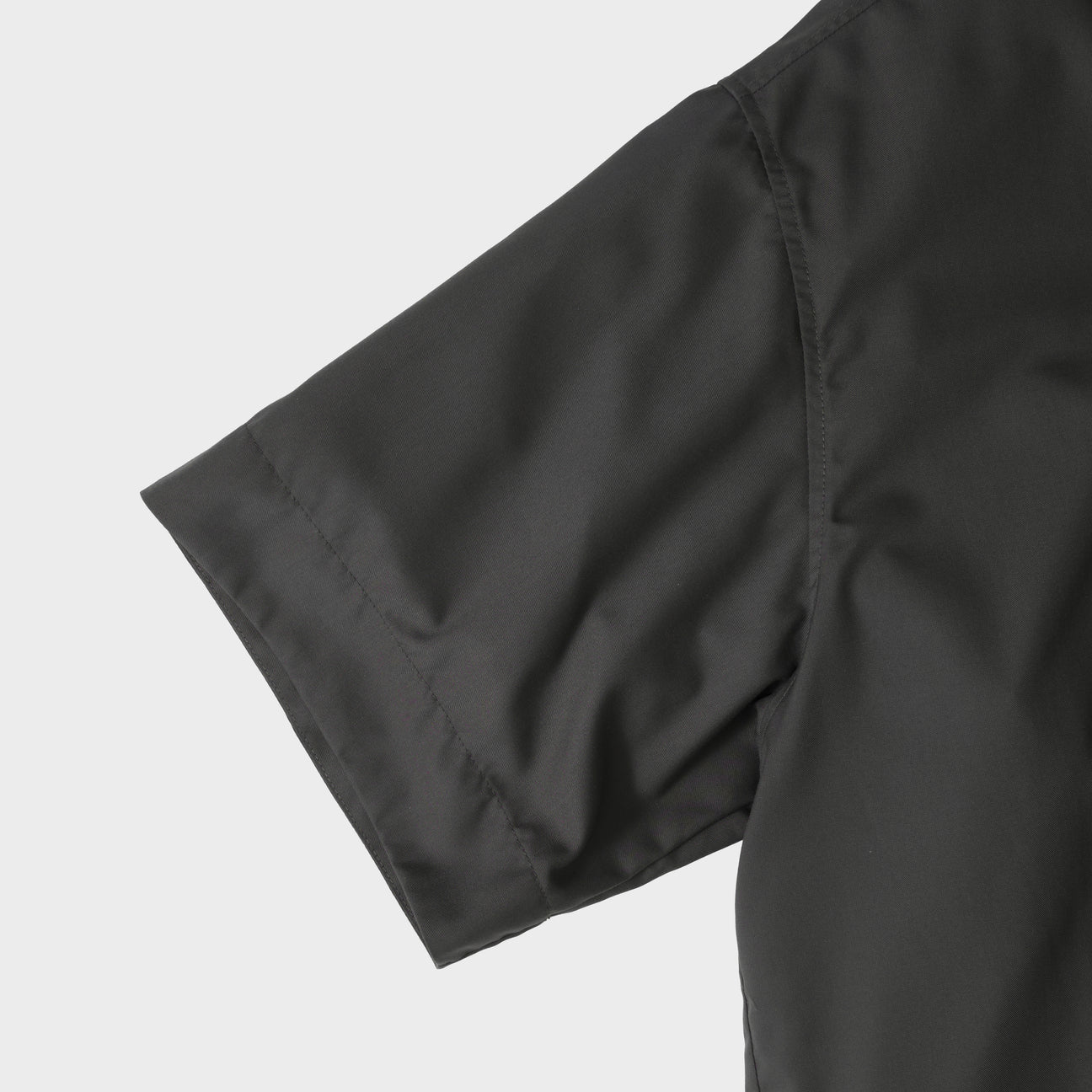MONOLITH HALF SLEEVE SHIRT