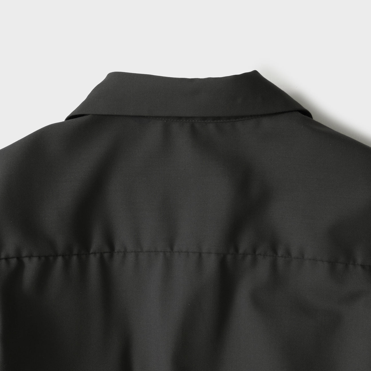 MONOLITH HALF SLEEVE SHIRT