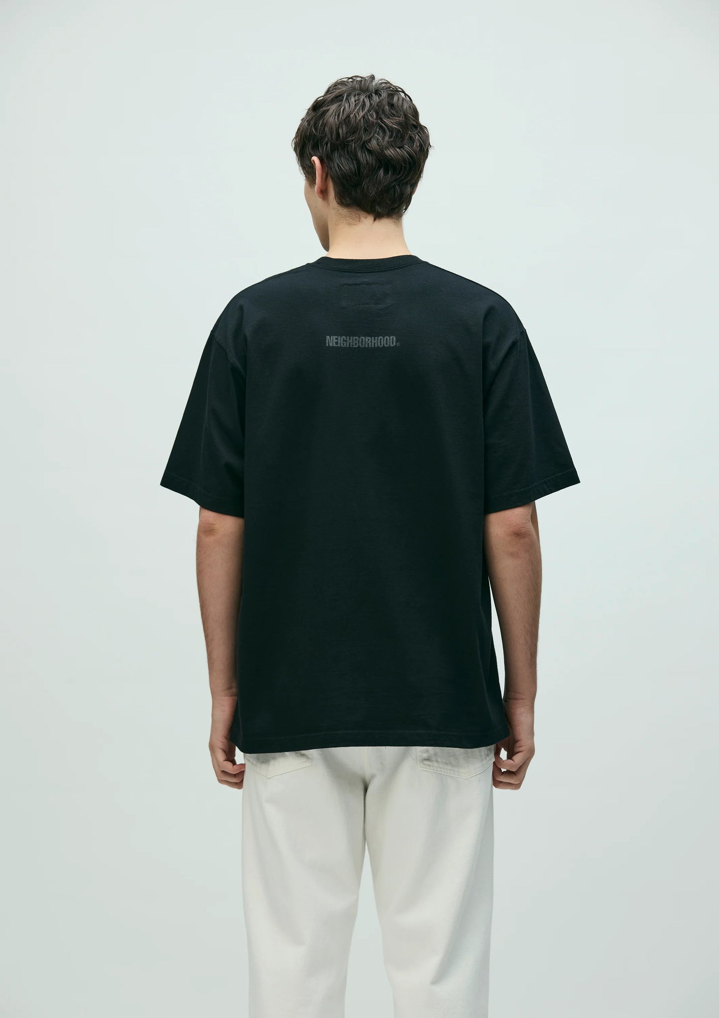 NH × KATHARINE HAMNETT. CREWNECK SS-2
