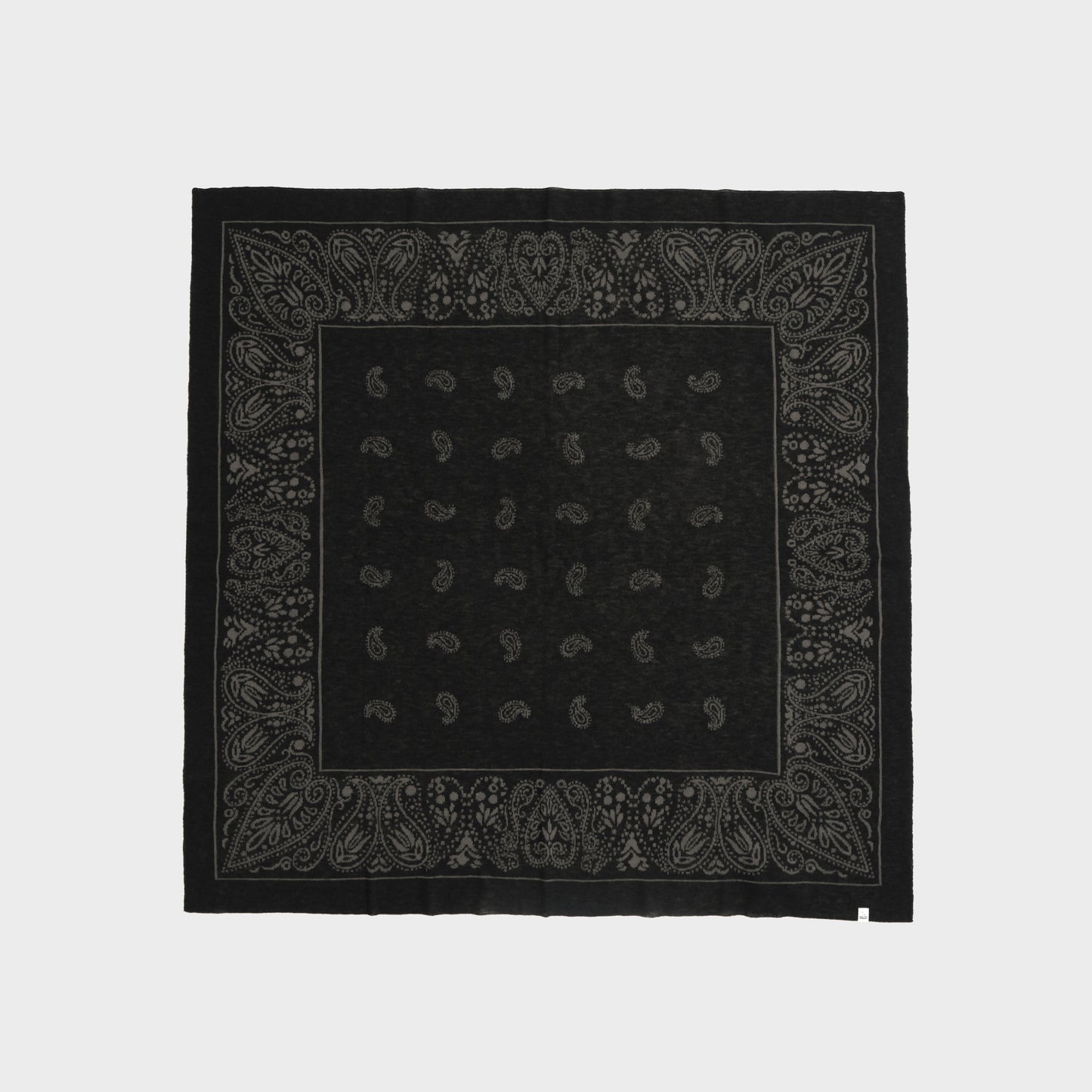 REVERSIBLE KNIT BANDANA STOLE