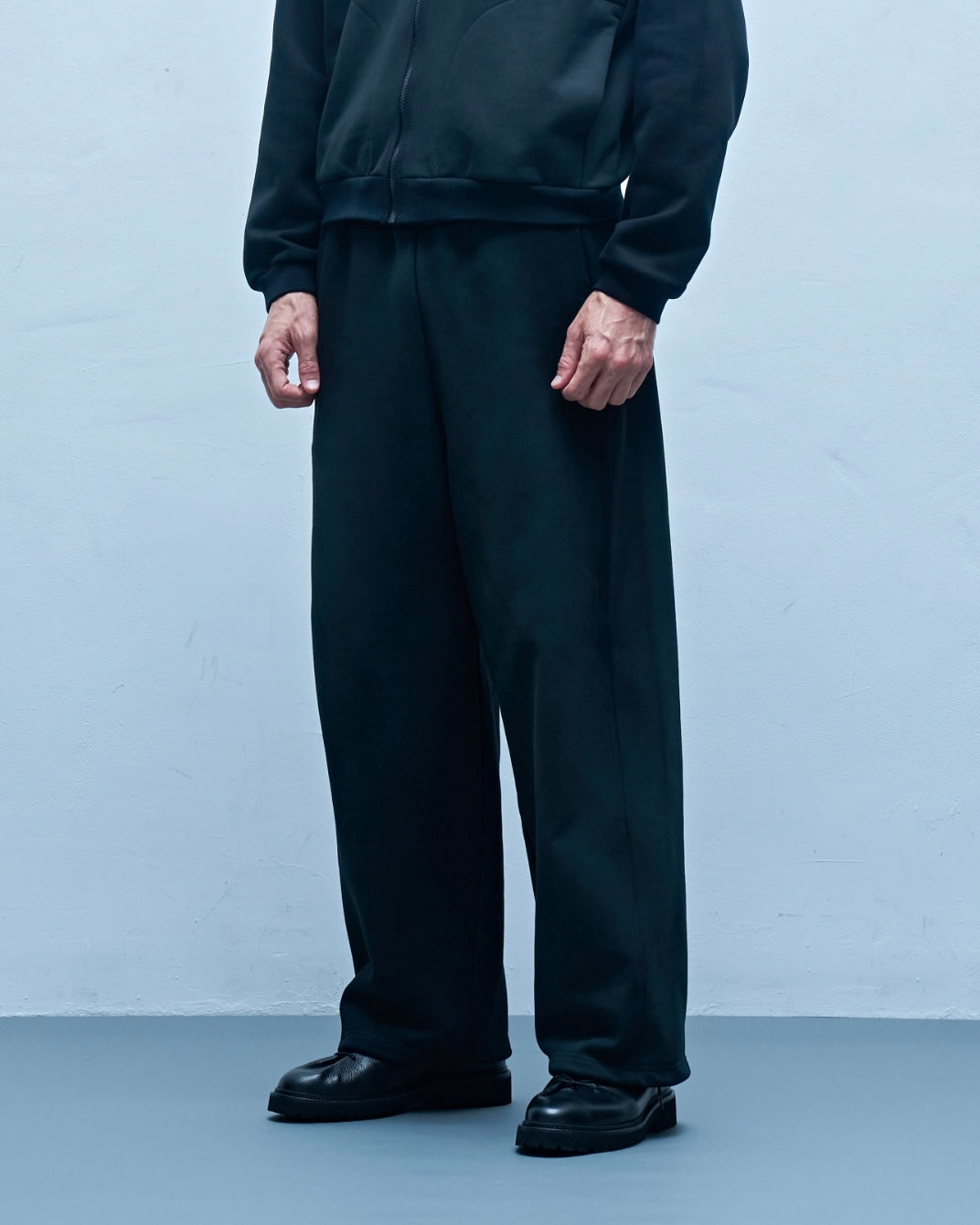 BARREL LEG SWEAT TROUSERS