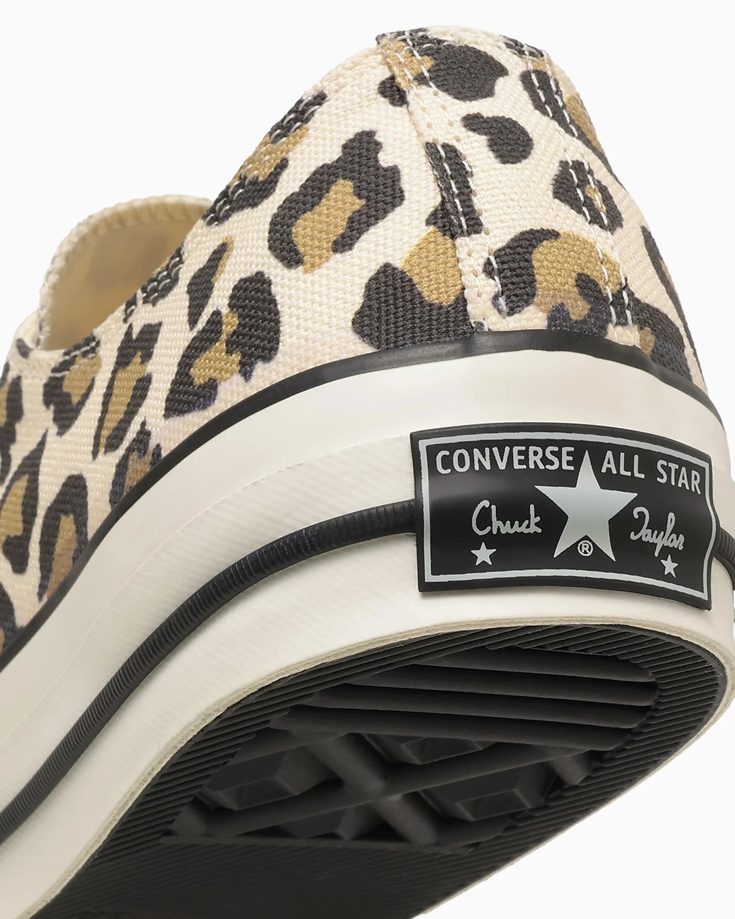 CHUCK TAYLOR®︎ MATERIAL OX