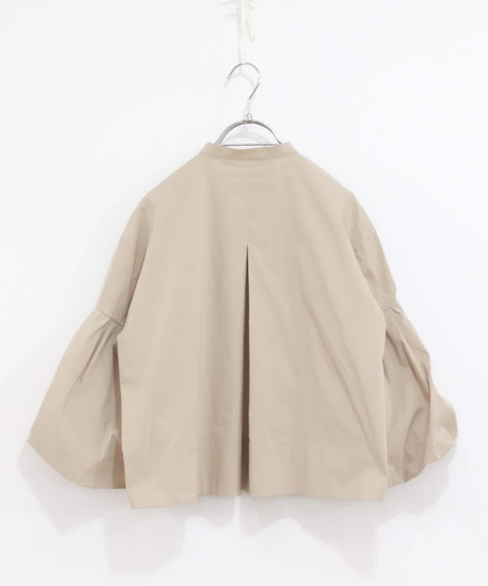 diamond tuck embroidery blouse