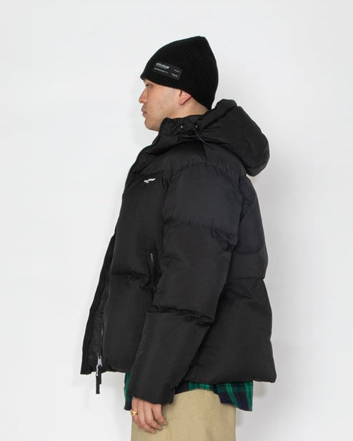 Logo Label Knit Cap