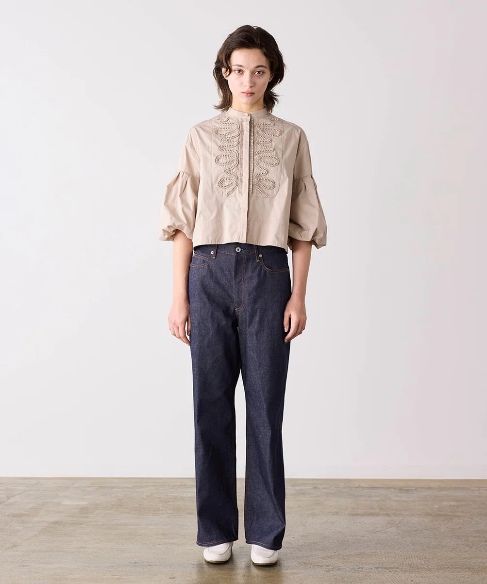 diamond tuck embroidery blouse