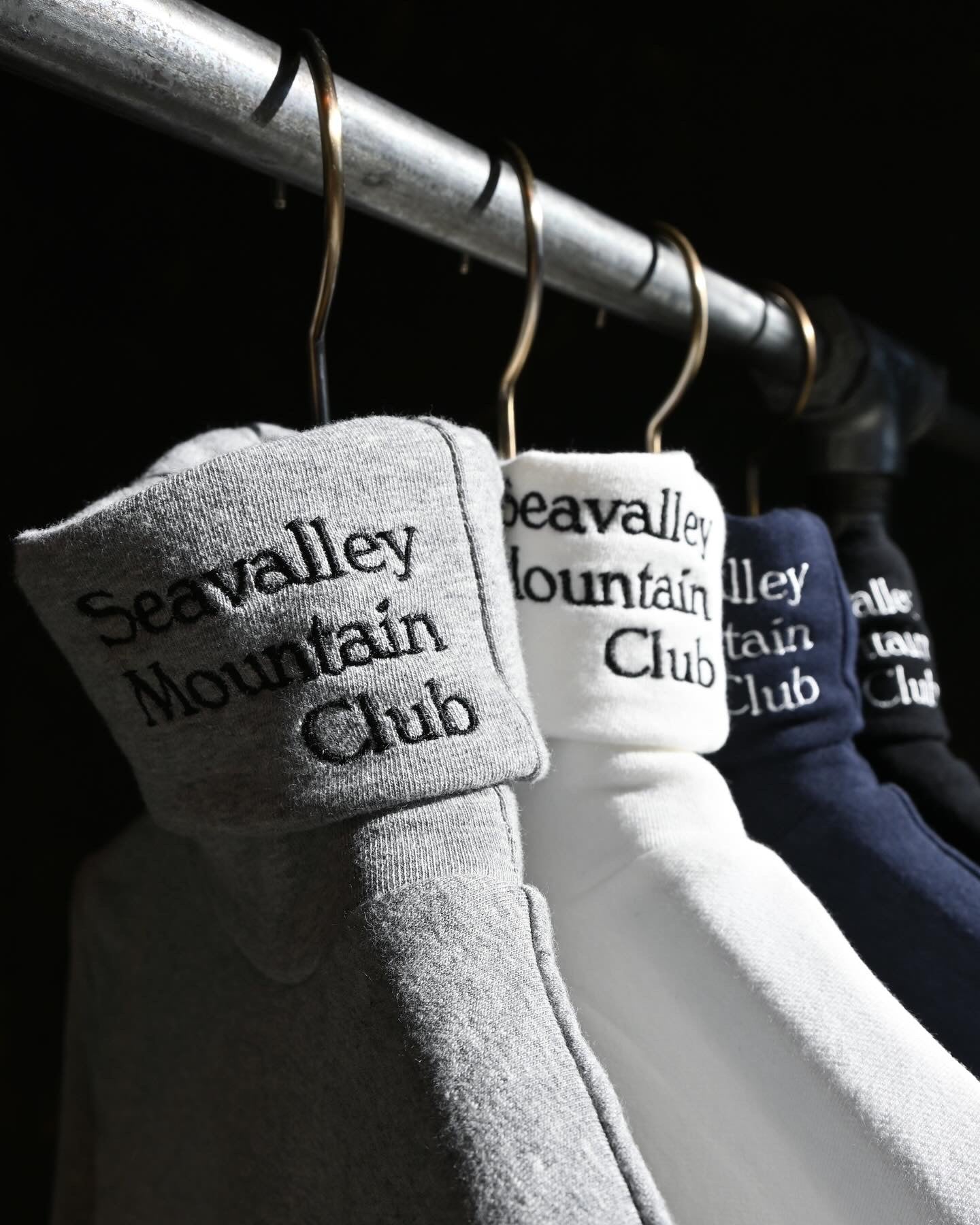 Seavalley Mountain Club タートルネックトップ