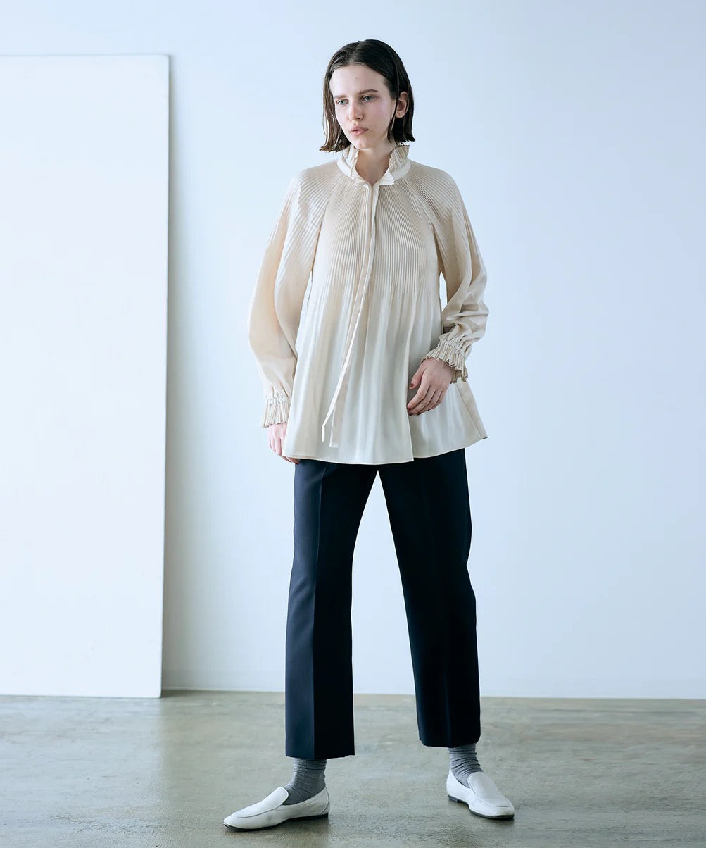 accordion pleats blouse