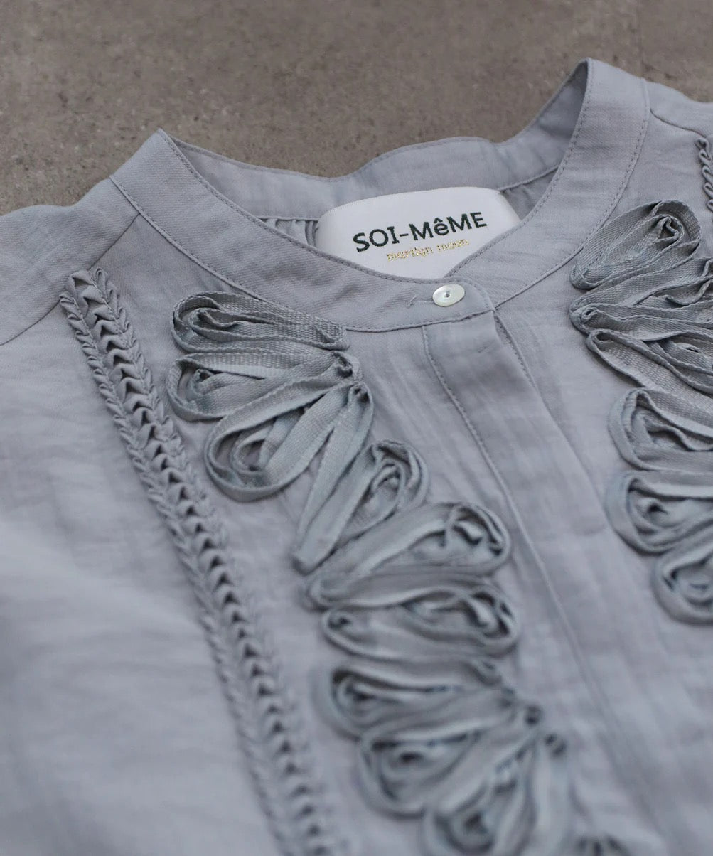 code embroidery diamond tuck blouse
