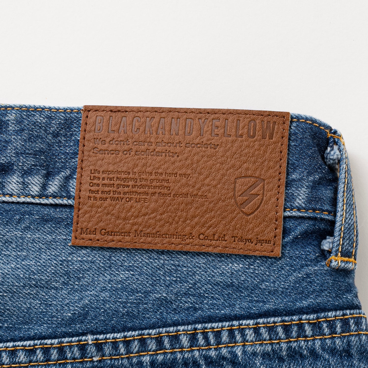 VINTAGE WASH DENIM PANTS