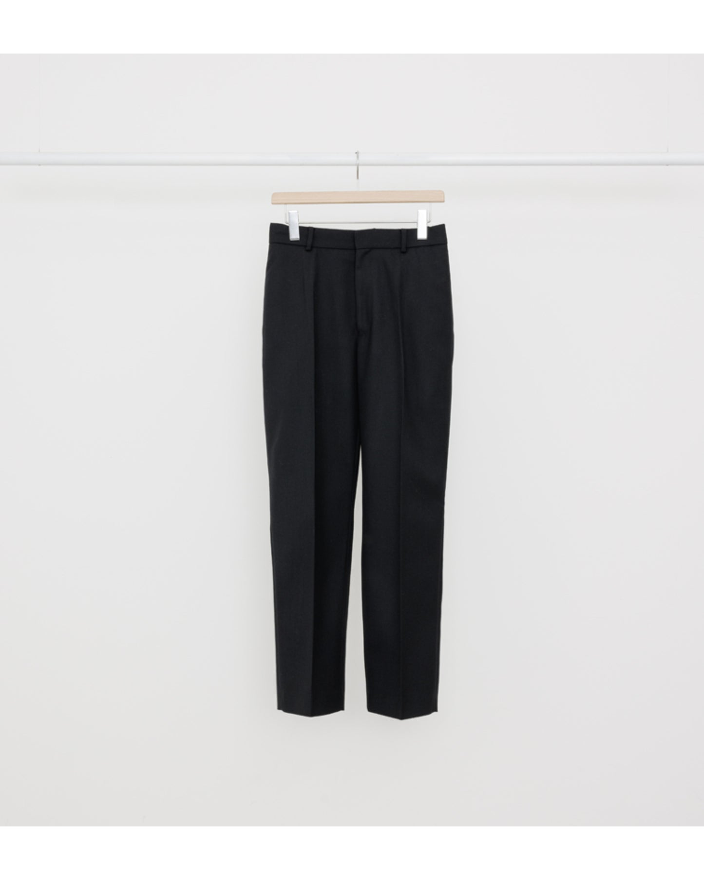 FLAT TAPERED TROUSERS BLACK