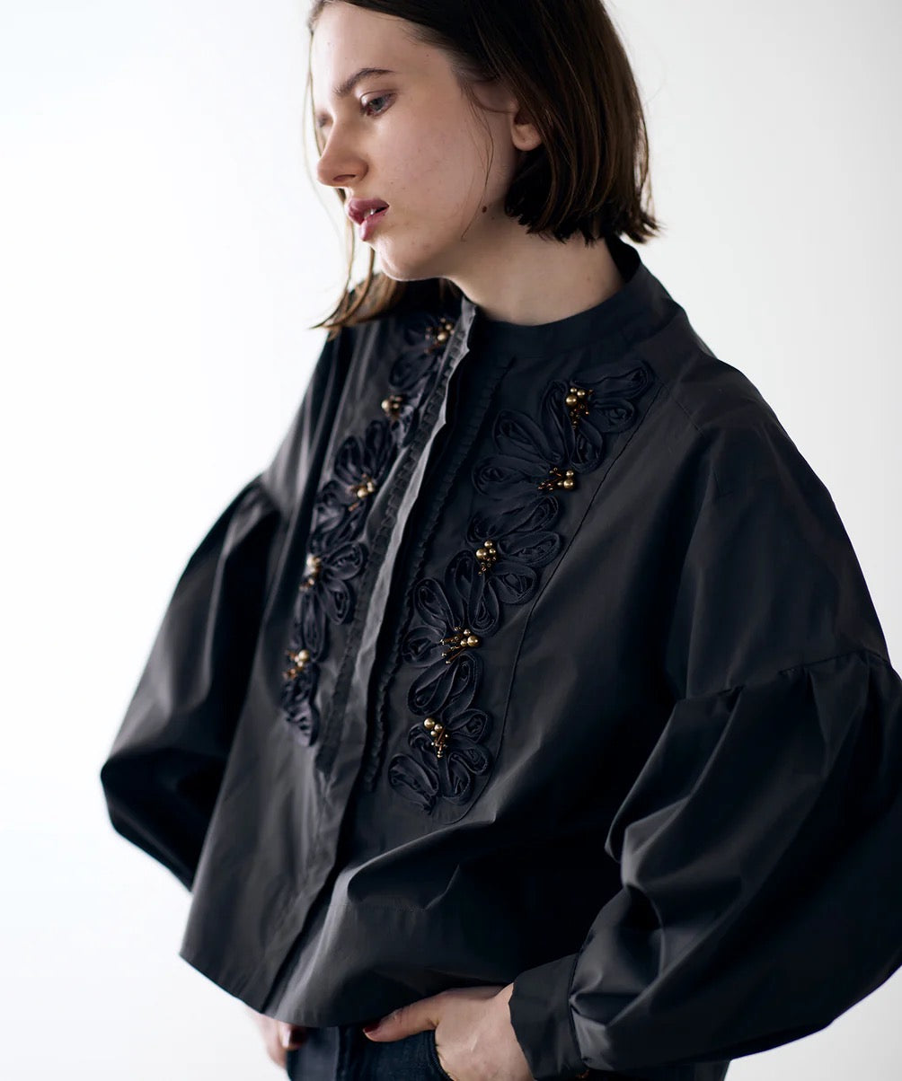 code embroidery pearl blouse
