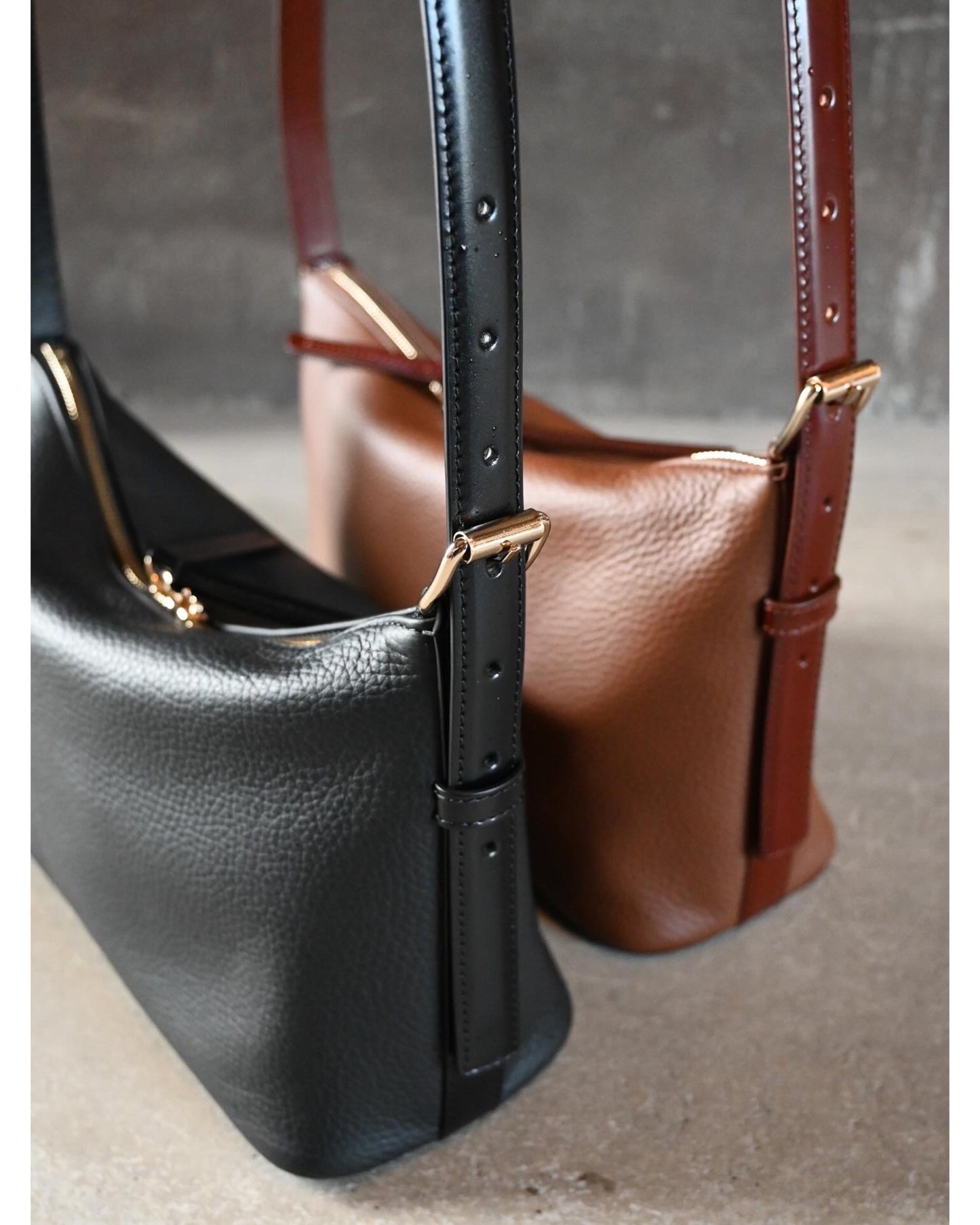 Vera ショルダーバッグ