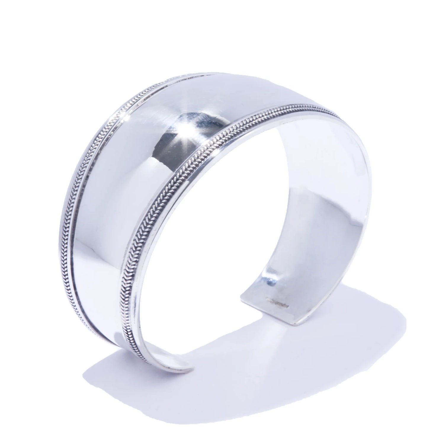 organic vein bangle