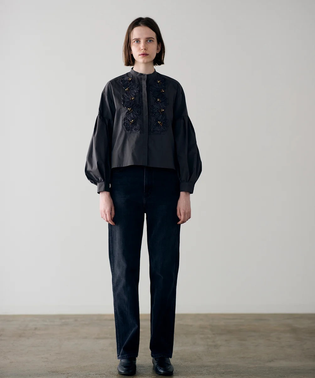 code embroidery pearl blouse