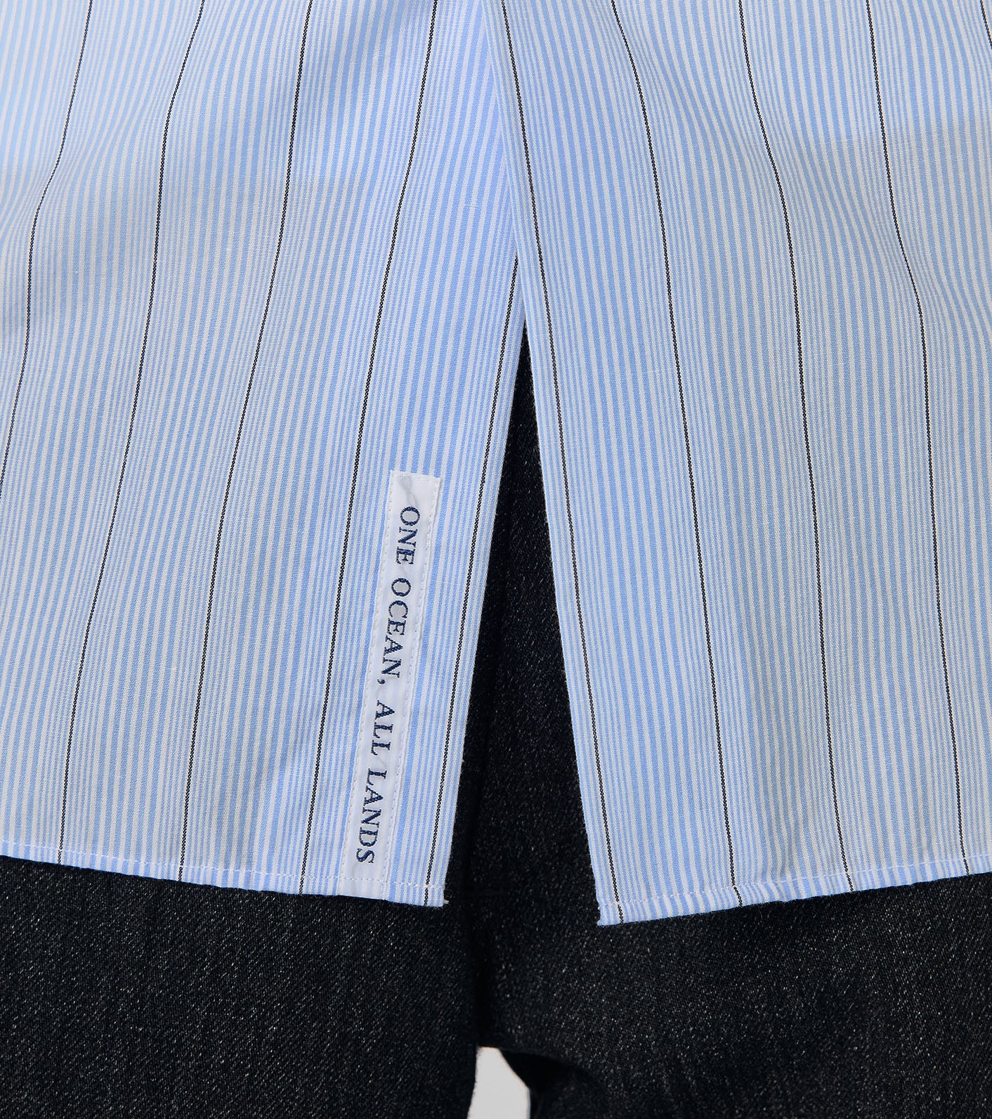 Regular Collar Stripe Wind Shirt