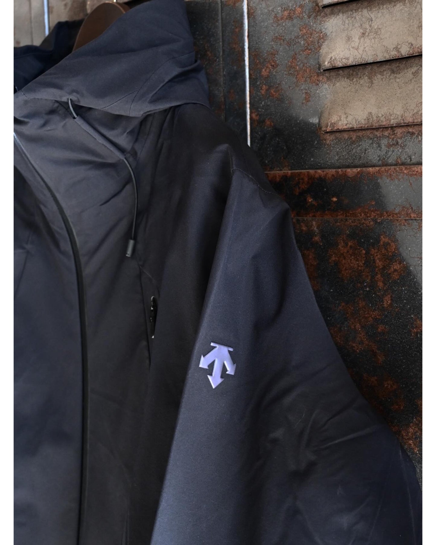 HARD SHELL JACKET