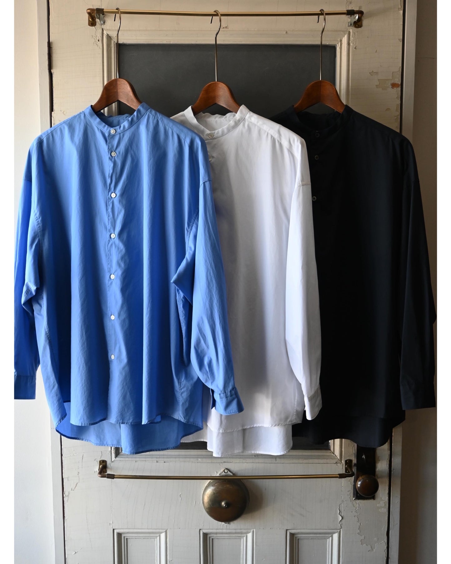 Broad L/S Oversized Band Collar Shirt