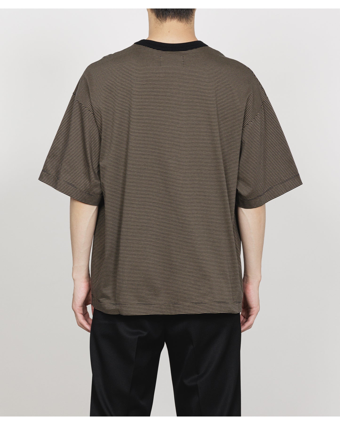 COMFORT FIT Tee OLIVE