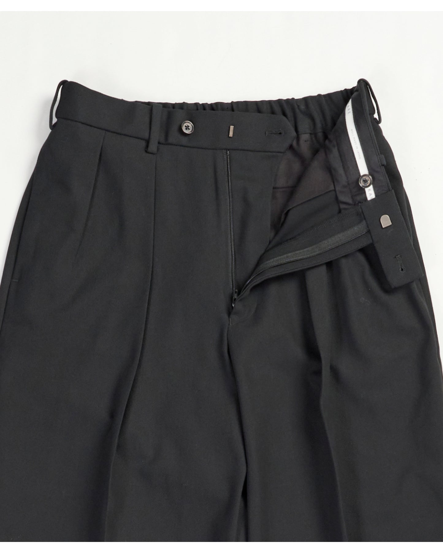 DOUBLE PLEATED TROUSERS BLACK