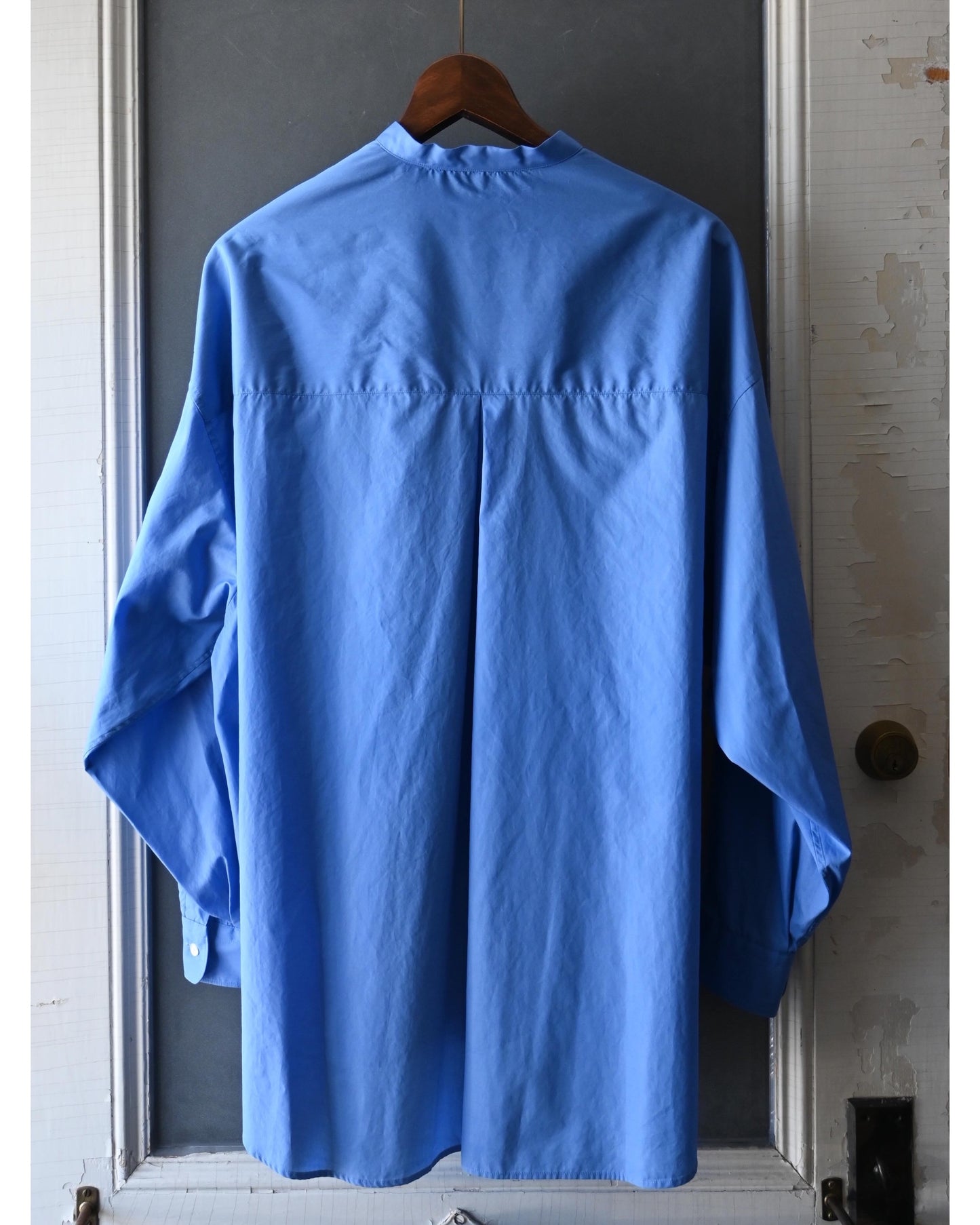 Broad L/S Oversized Band Collar Shirt