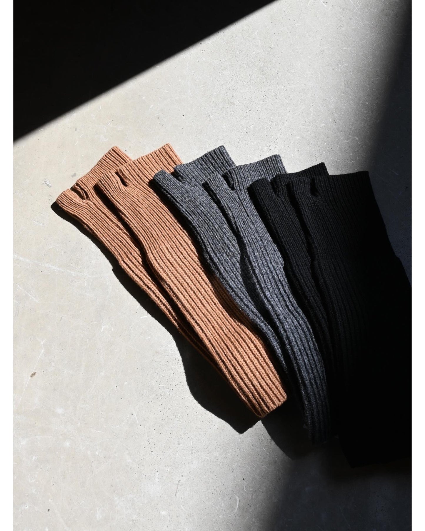 RIBBED KNIT WOOL ARM WARMERS 11414