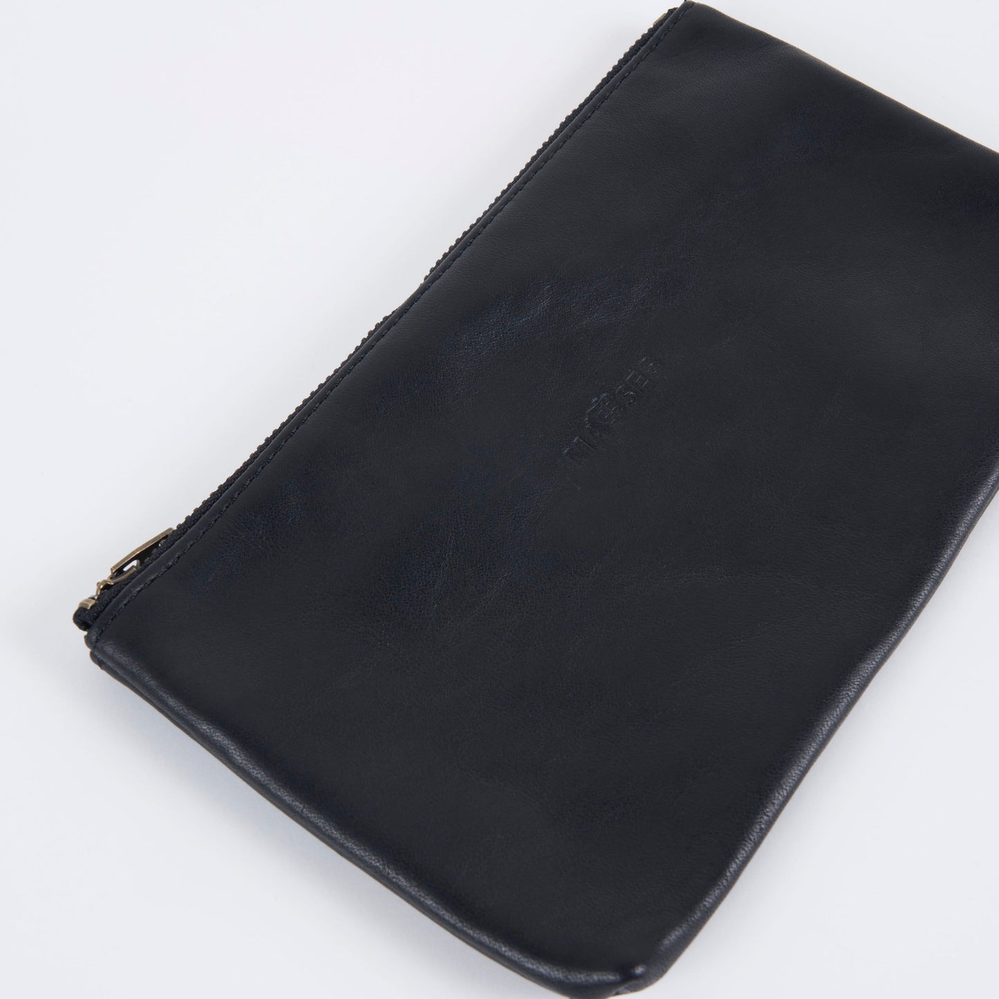 LEATHER CASE M