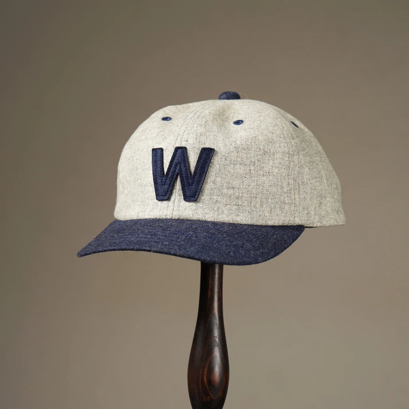 W - BASEBALL CAP