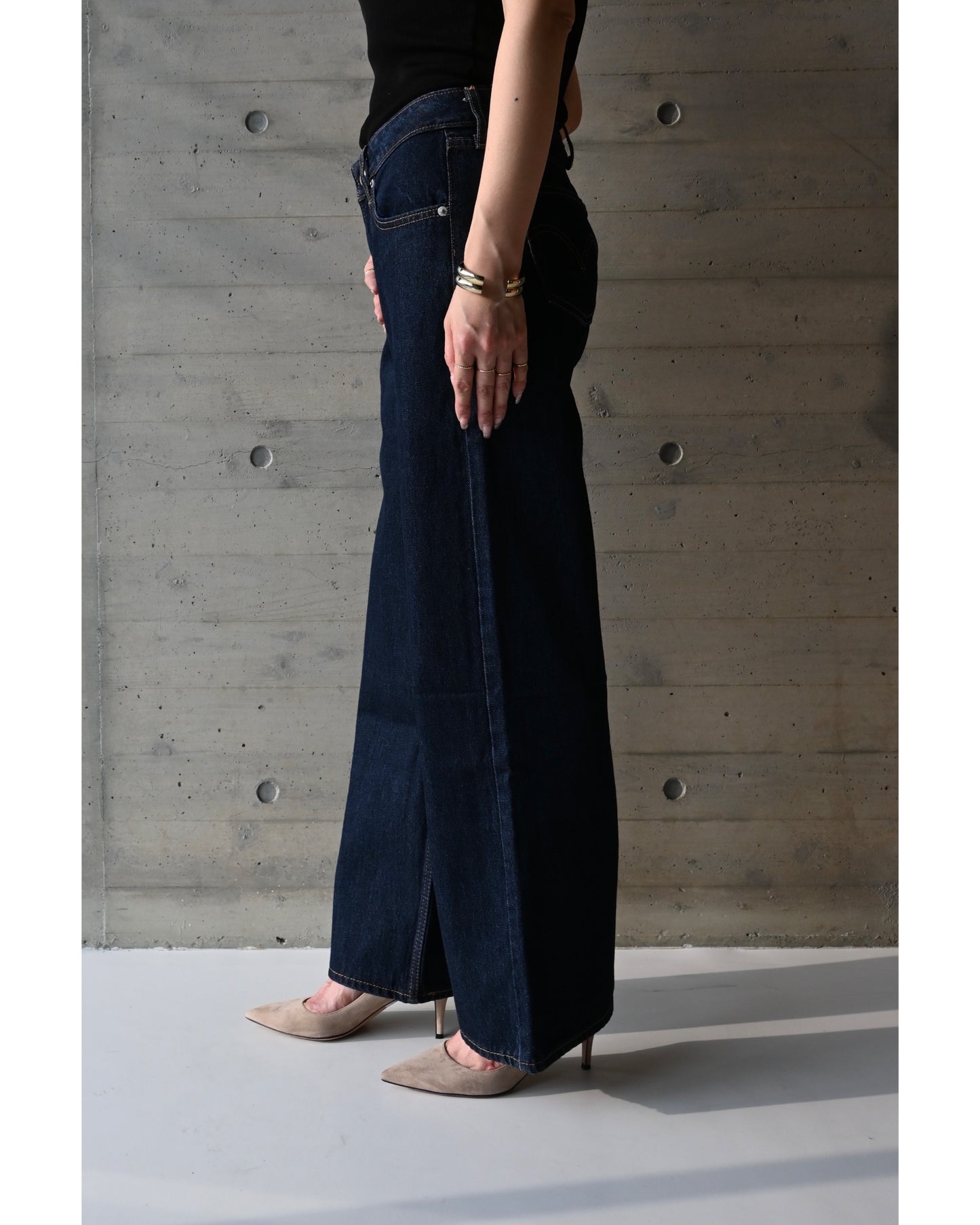 LOW LOOSE