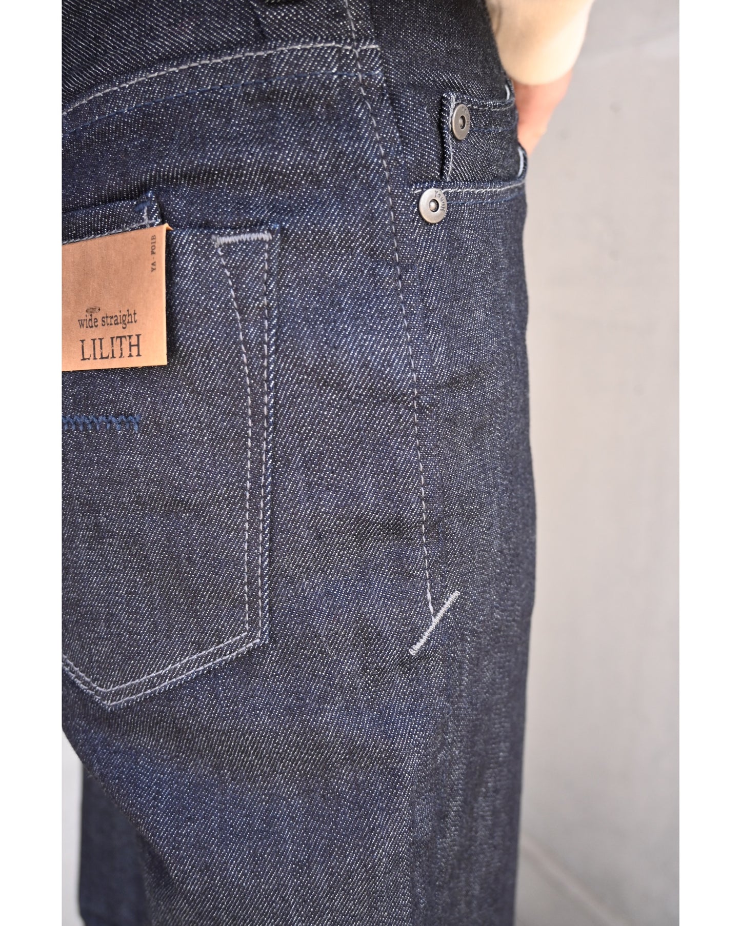 " LILITH " ストレート