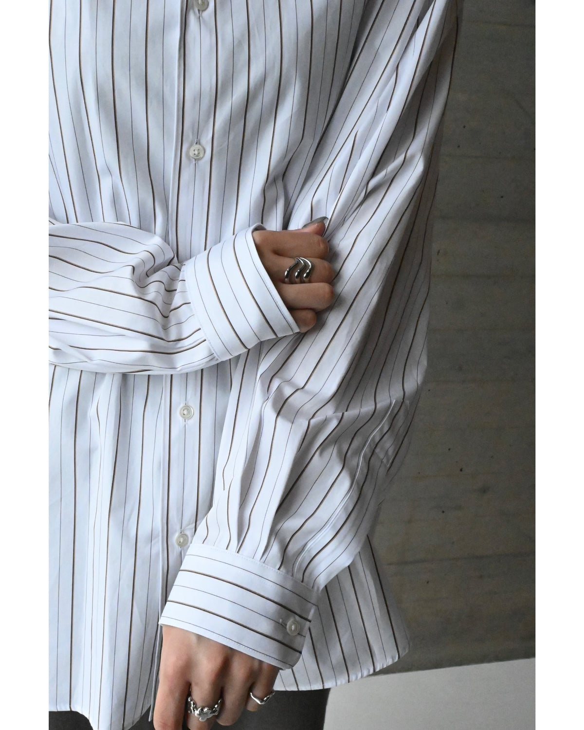 SIDOGRAS Brown Stripe Oversized Band Collar Shirt