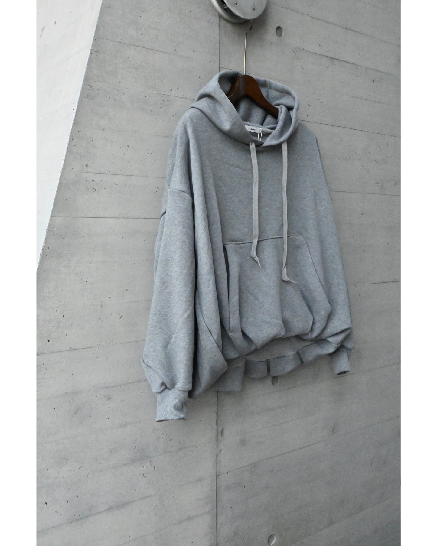 BALLOON SWEAT HOODIE