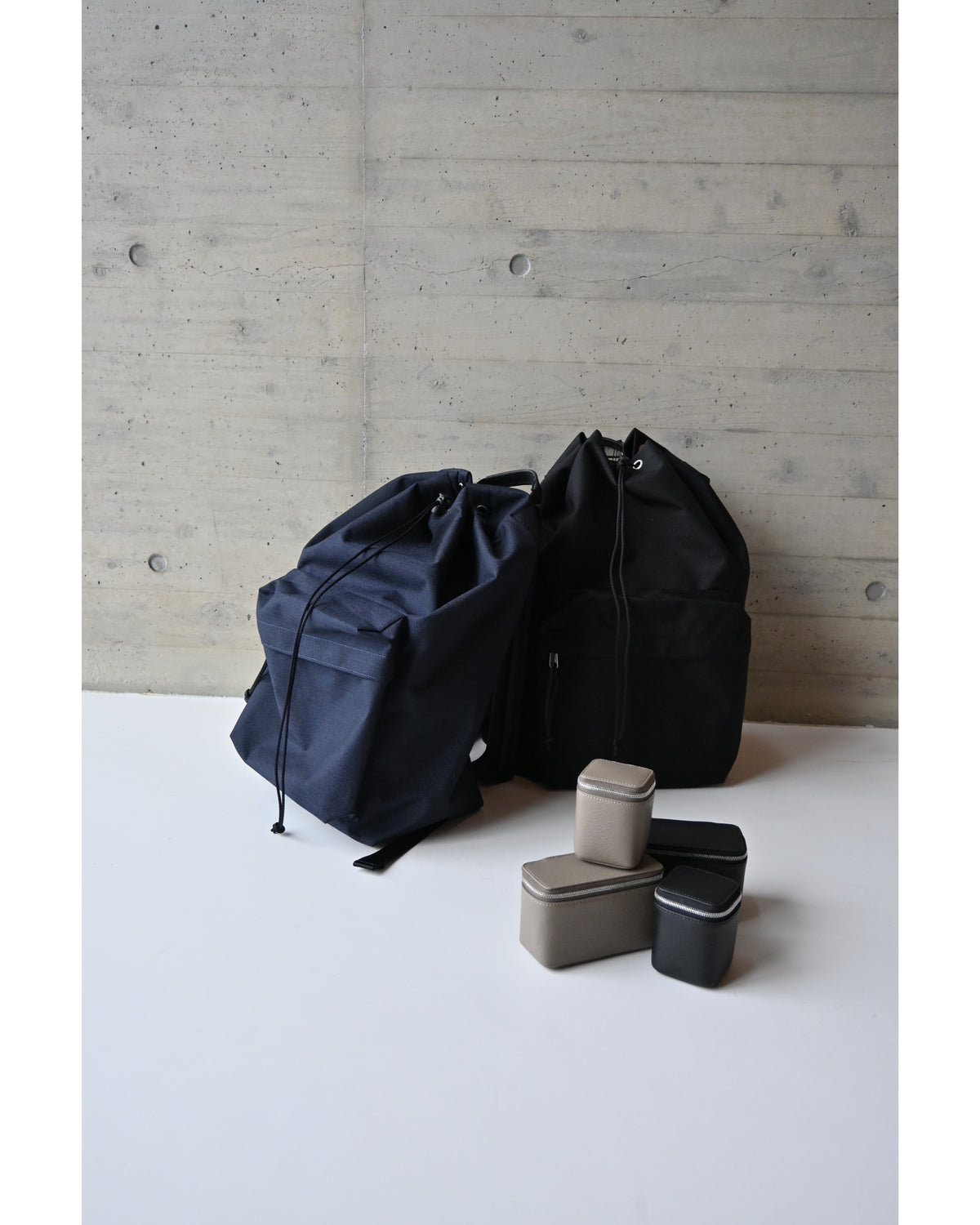 SMALL CONTAINER E