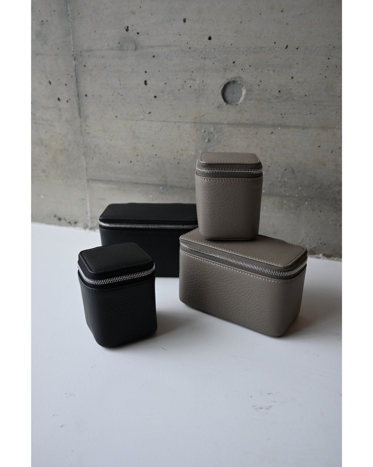 SMALL CONTAINER E