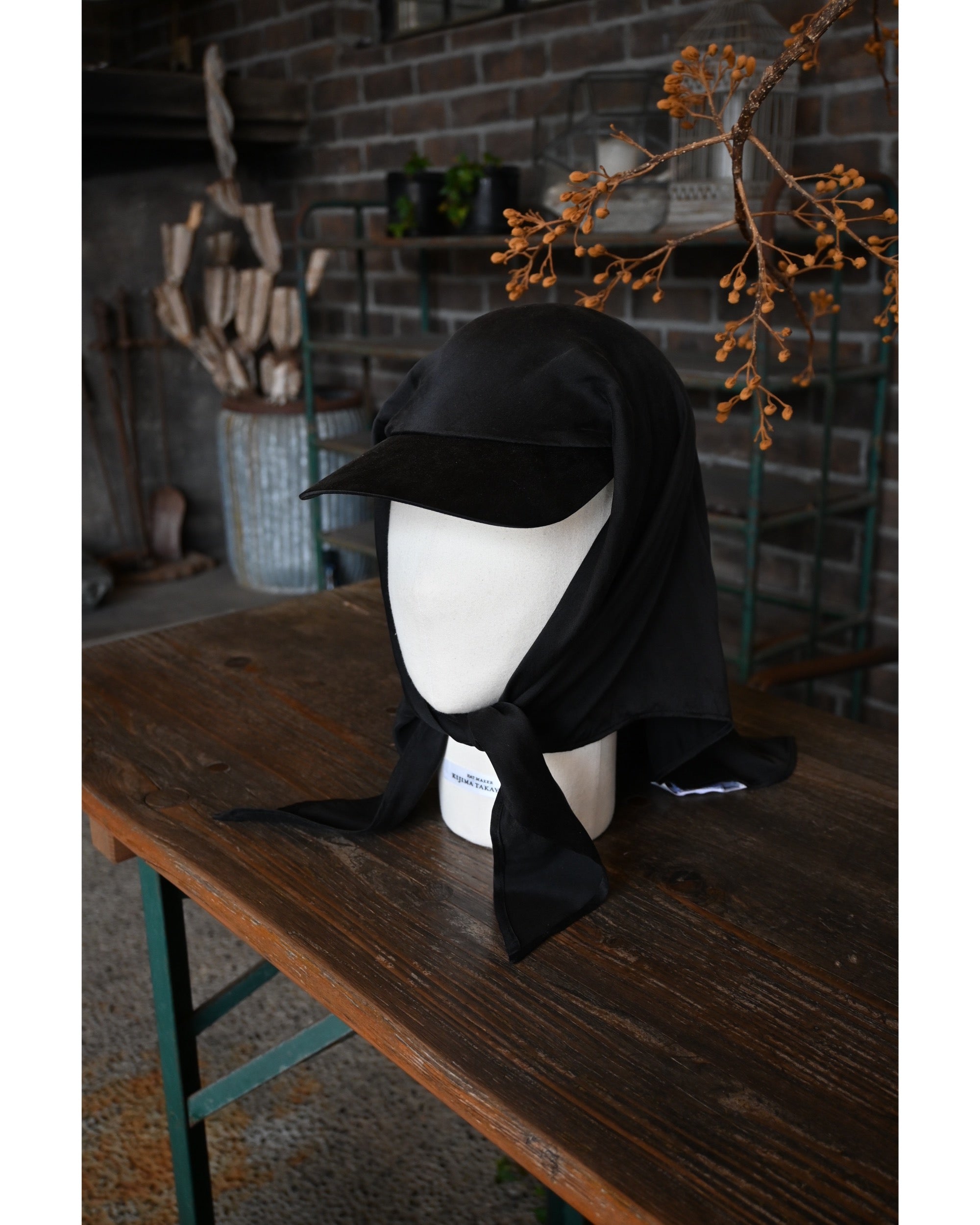 SILK SCARF DOCKING VISOR – TIME AFTER TIME