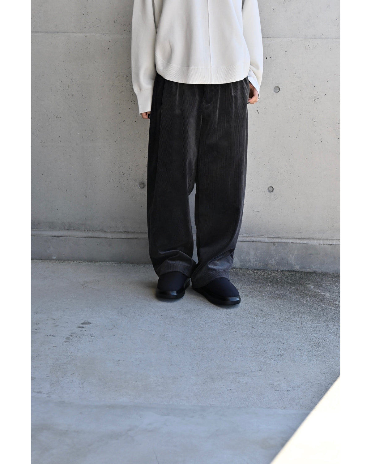 Suvin Corduroy Wide Straight Trousers