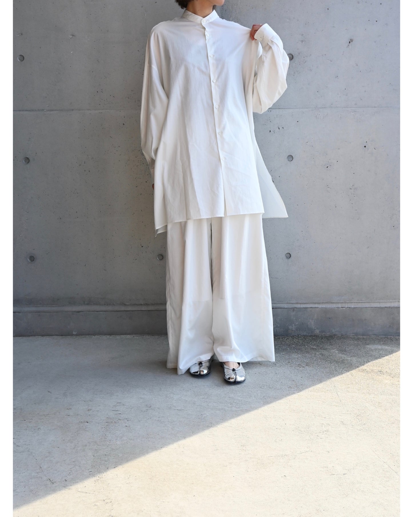 Silicon Poplin Two Tuck Easy Wide Pants