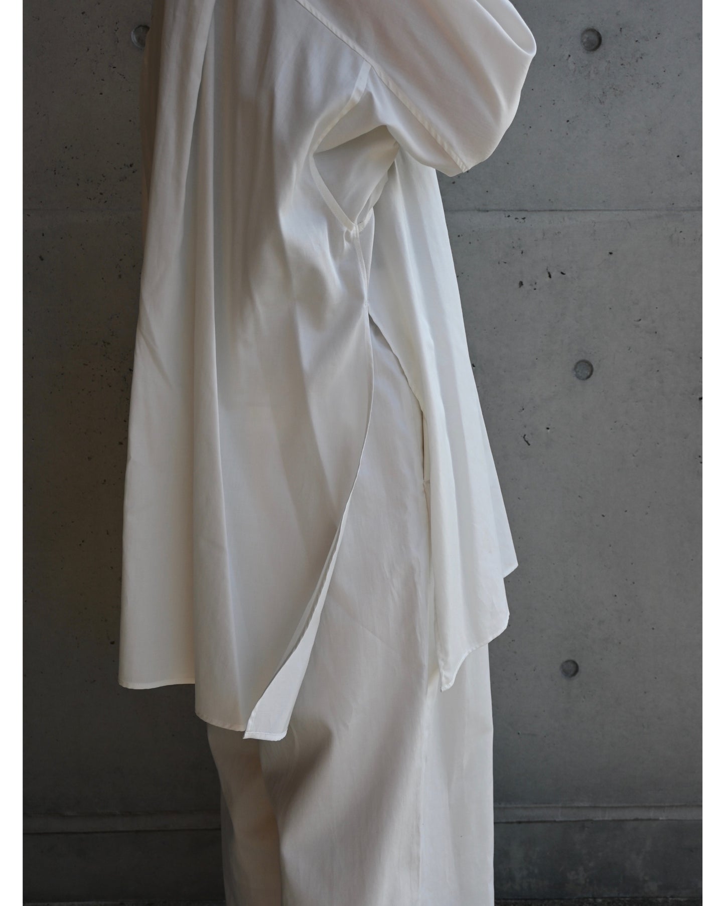 Silicon Poplin Deep Slit Band Collar Shirt