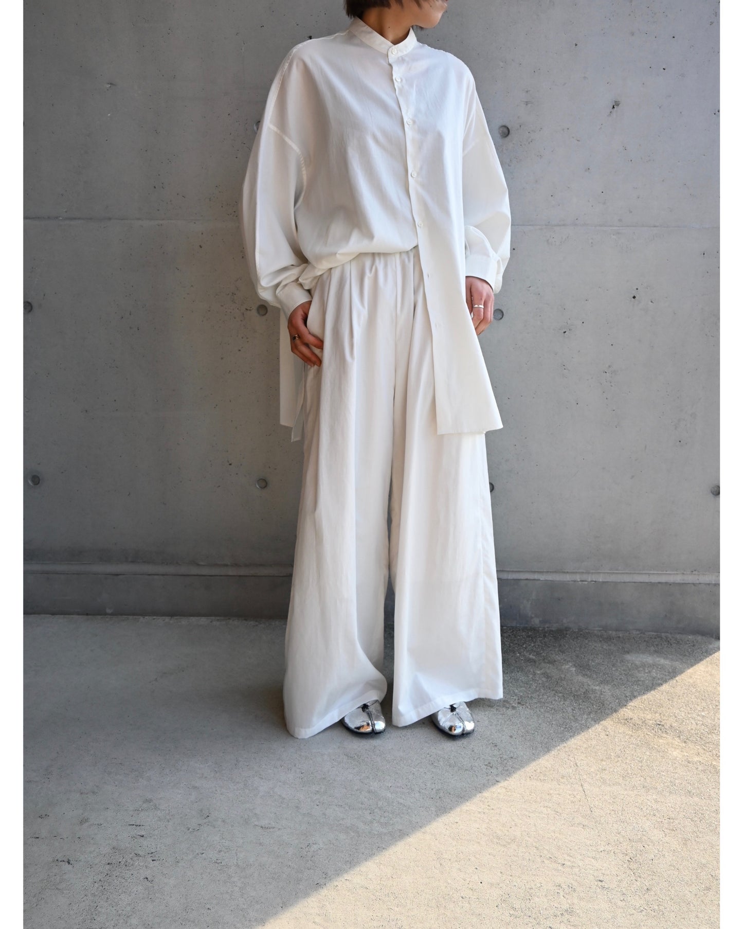 Silicon Poplin Deep Slit Band Collar Shirt