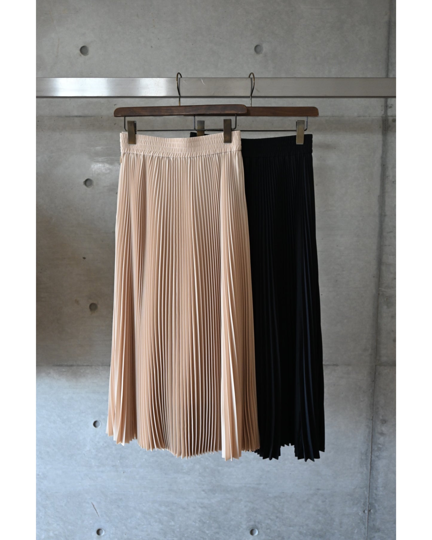 TAFFETA PLEATED SKIRT 14164