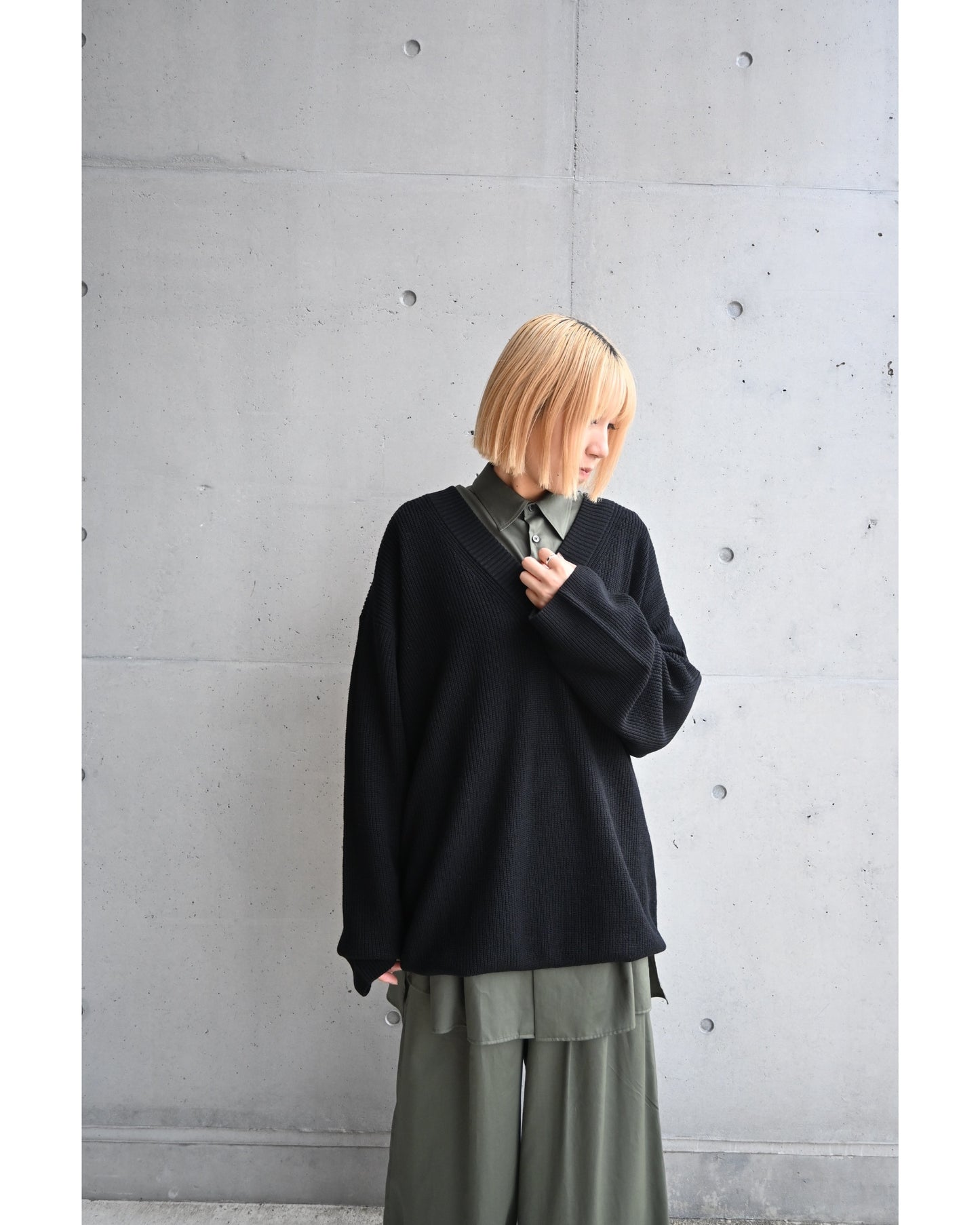 Mercerized Fine Wool Oversized V Neck Knit