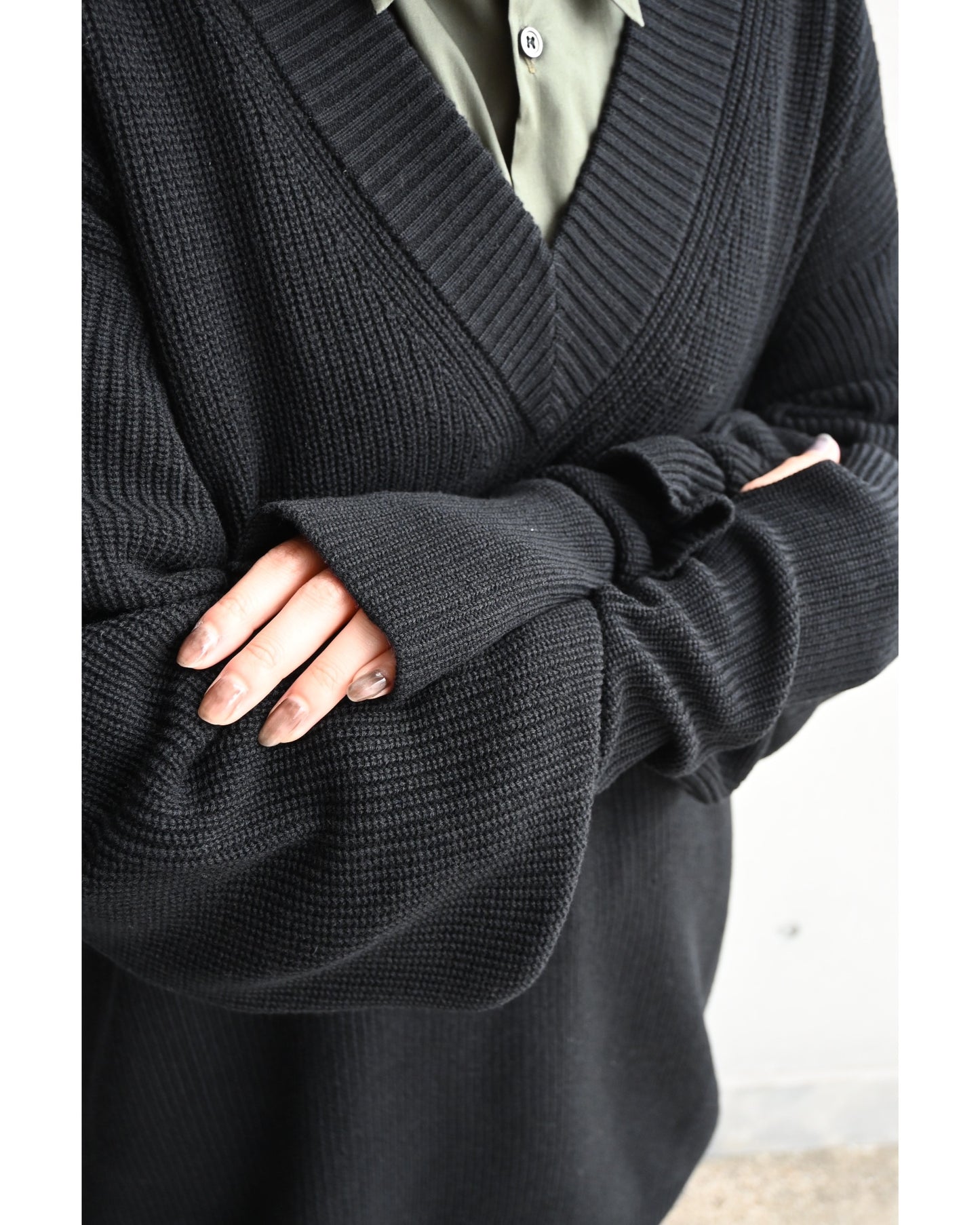 Mercerized Fine Wool Oversized V Neck Knit