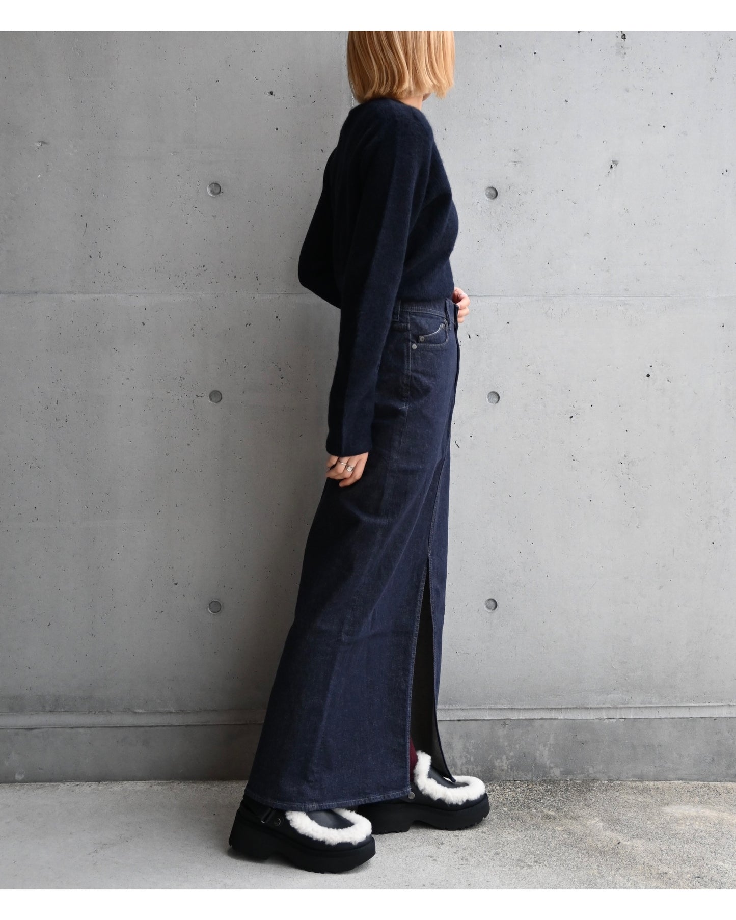 スリットロングスカート